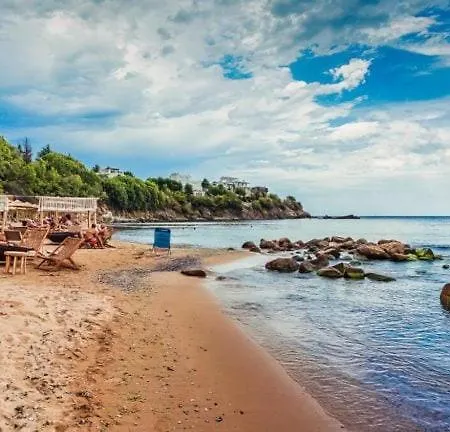 Apartment Golden Luxury On The Sand, Chernomoretz, Bulgaria Chernomorets